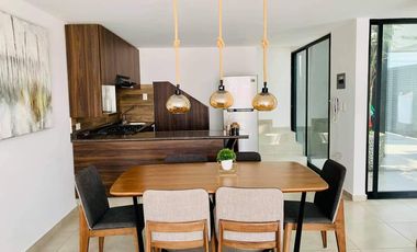 HERMOSA CASA EN VENTA CON AMPLIO JARDIN EN CUAUTLANCINGO PUEBLA