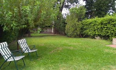 Chalet en venta en Castelar Sur