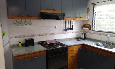Chalet en venta en Castelar Sur