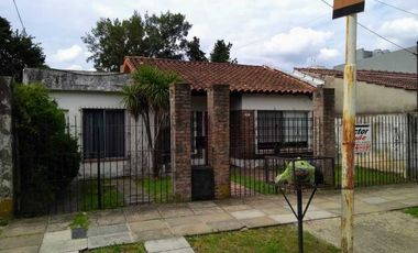 Chalet en venta en Castelar Sur