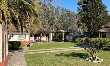 Quinta 4 Ambientes En Venta - Francisco Alvarez, Moreno