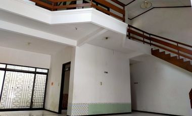 6 Bedroom House for rent