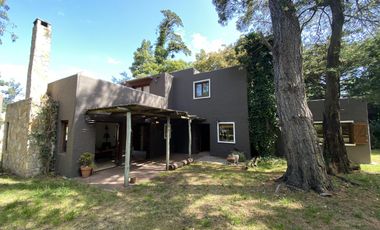 Casa en Venta en el  Bosque Peralta Ramos, Mar Del Plata.