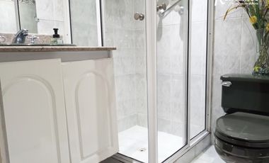 apartamento en venta en aguacatala. Cod V775111