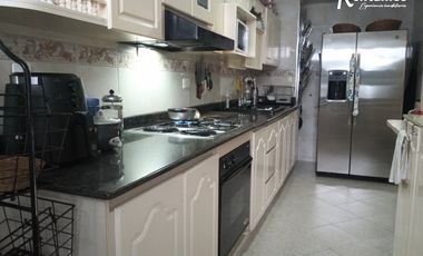 apartamento en venta en aguacatala. Cod V775111