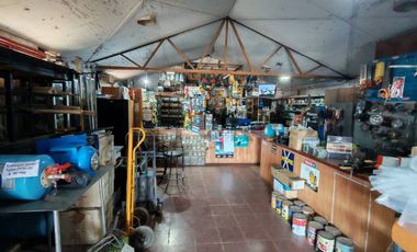 Se vende terreno en Viluco con ferretería