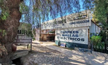 Se vende terreno en Viluco con ferretería