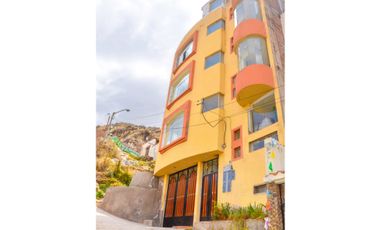Venta de edifico de 4 pisos ubicado en pleno centro de Puno