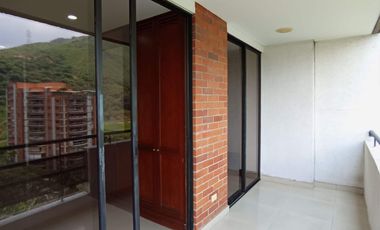 apartamento en arriendo en altos del aguacatal. Cod A101782