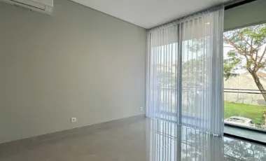 “Eksklusif! Palma Grandia Arden - Rumah Cantik di Lingkungan Elite CitraLand- Akses Cepat ke Tol & Kota Surabaya!