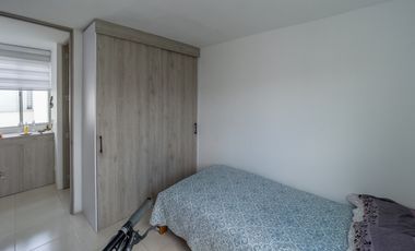 SE VENDE APTO EN LOS NARANJOS 60 M2. Cod V8234