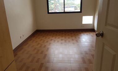 4 Bedroom Townhouse near Hernan Cortez and AS Fortuna Mandaue for Sale