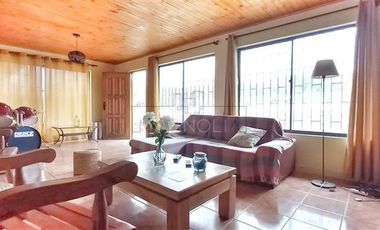 Casa en venta de 5 dorm. en Las Cabras