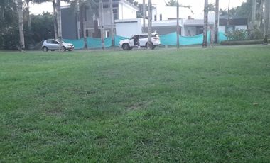 VENDO EN EL CONDOMINIO LA FLORIDA LOTE DE 1396 METROS.