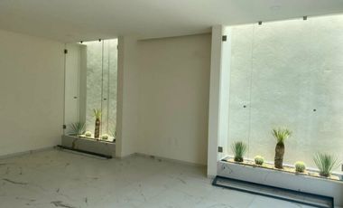 Casa nueva en venta con vigilancia, 4 recámaras en la zona dorada de Cuernavaca.