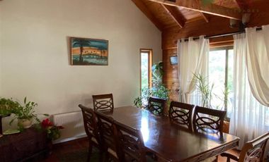 Parcela con 2 casas 8D/4B estar y piscina en Calera de Tango