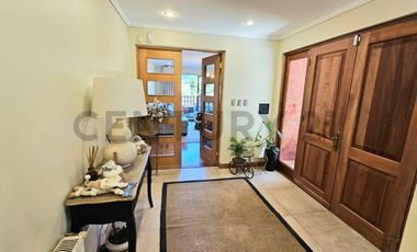 Amplia casa en venta 4D+5B+Sala de juegos, Chiguayante