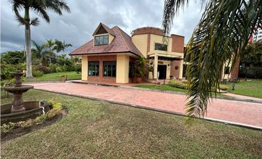 VENDO / ARRIENDO HERMOSA CASA EN FUSAGASUG EN CONDOMINIO