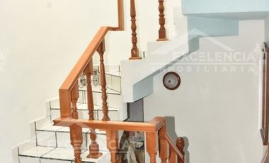 RENTA DE CASA AMUEBLADA EN VILLA UNIVERSIDAD