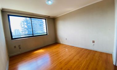 Imperdible! Departamento frente al portal
