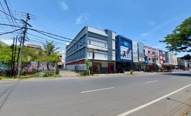 Dijual / Disewakan Gedung Komersial 4 Lantai di Pusat Kota Makassar