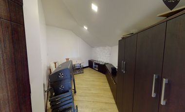 Departamento de venta en Av. 10 de agosto – código:18878