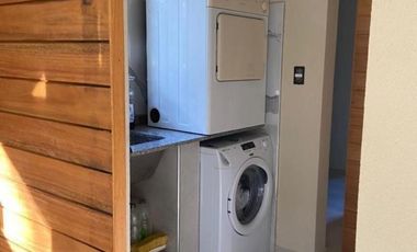 Casa de 5 AMBIENTES ubicada en Costa del Este .
