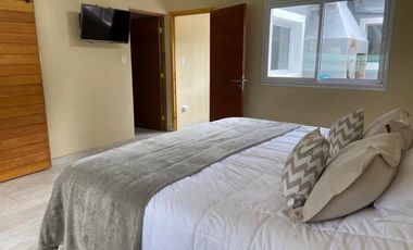 Casa de 5 AMBIENTES ubicada en Costa del Este .