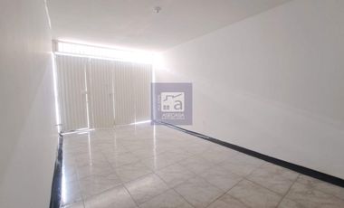 COD. 3144 - SE ARRIENDA CASA - BARRIO: LAS MERCEDES