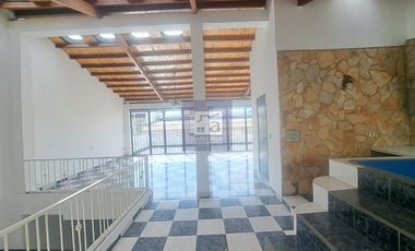 COD. 3144 - SE ARRIENDA CASA - BARRIO: LAS MERCEDES