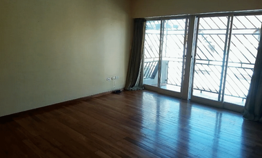 NUEVO PRECIO - PH en Venta en Caballito 3 ambientes al frente c balcón, cochera para 2 autos, 2° por escalera, 95 m2 + balcón - Ortega 900 (alt Rojas 