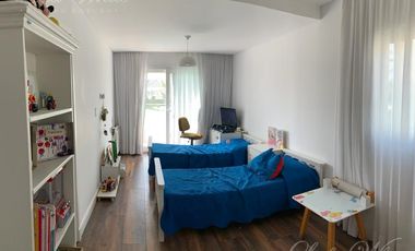 Casa en venta en Saint Thomas Este, Canning