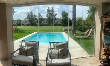 Casa en venta en Saint Thomas Este, Canning