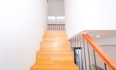 Rumah 2 Lt Siap KPR 15 Menit ke Terminal Sawangan Hadap Timur J-42877