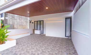 Rumah 2 Lt Siap KPR 15 Menit ke Terminal Sawangan Hadap Timur J-42877