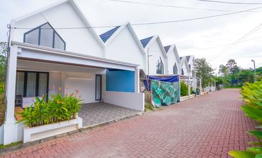 Rumah 2 Lt Siap KPR 15 Menit ke Terminal Sawangan Hadap Timur J-42877