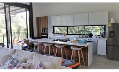 Casa en venta para estrenar El Peñol - Vereda La Cristalina