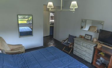 Casa de 2 dormitorios con parque-Puerto Paraíso- General Lagos