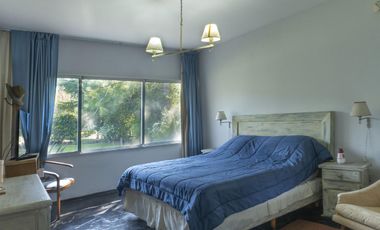 Casa de 2 dormitorios con parque-Puerto Paraíso- General Lagos