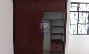 COD. 10866 - SE ARRIENDA CASA - BARRIO: LA CEIBA