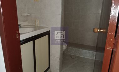 COD. 10866 - SE ARRIENDA CASA - BARRIO: LA CEIBA