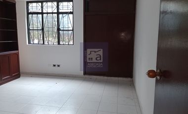 COD. 10866 - SE ARRIENDA CASA - BARRIO: LA CEIBA