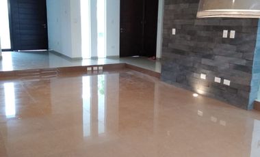 CASA EN RENTA EN LOMAS DE ANGELOPOLIS PUEBLA