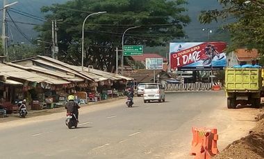 Murah !! Tanah Main Road di Lingkar Nagreg Garut Bandung. Turun Harga kini Hanya 1,1 juta / meter nego.