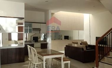 Rumah Minimalis, lokasi Budisari, Setiabudi.