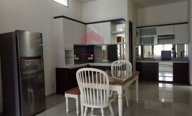 Rumah Minimalis, lokasi Budisari, Setiabudi.