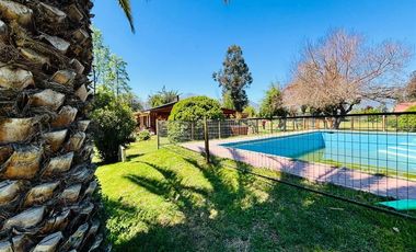Casa en venta de 4 dorm. en Pirque