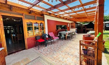 Casa en venta de 4 dorm. en Pirque