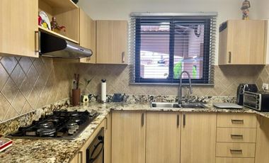 VENTA DE ESPECTACULAR CASA EN VERSALLES (KC)