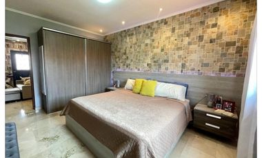 VENTA DE ESPECTACULAR CASA EN VERSALLES (KC)